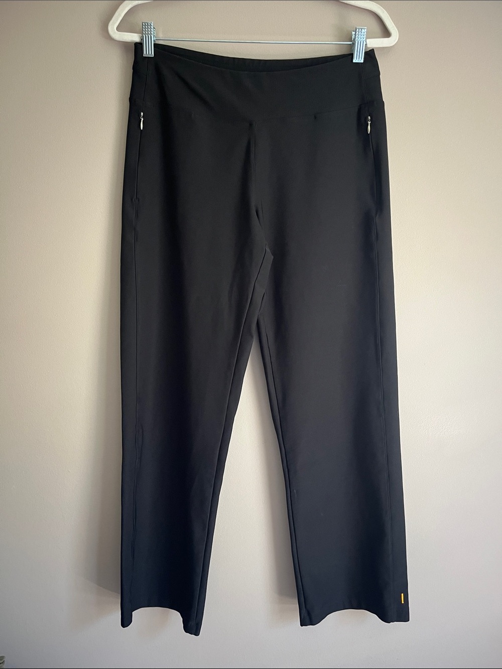 Lucy Everyday Collection Knit Straight Leg Pull On Pants size medium